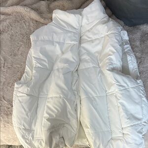 One&Only White Puffer Vest
